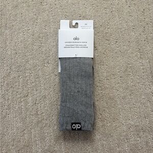Alo Yoga Unisex Scrunch Socks Athletic Heather Grey NWT